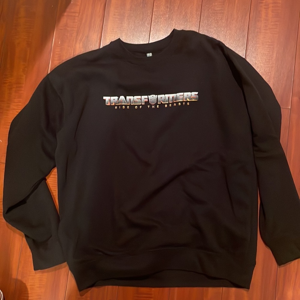 Mens L sweater for Transformers “Rise of the Beasts” movie